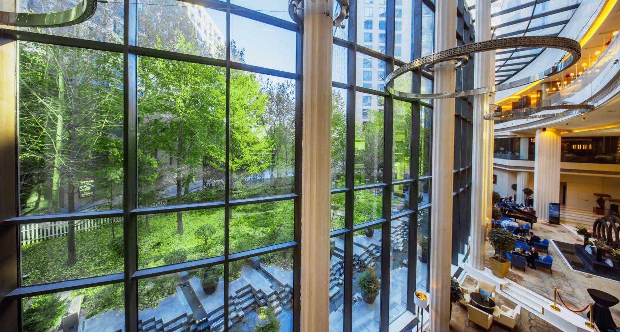 Regent Khách sạn 5*